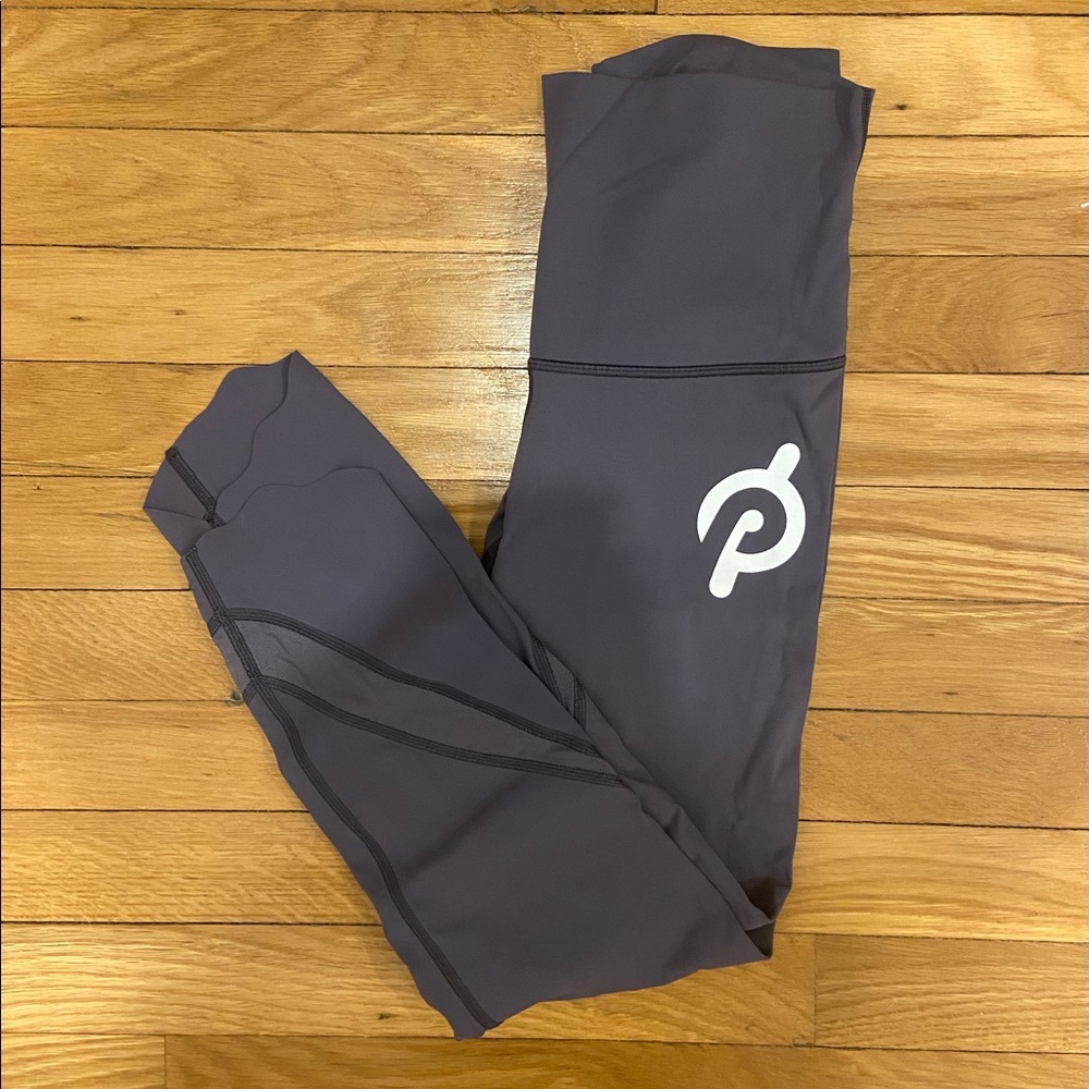 Lululemon Peloton scalloped leggings